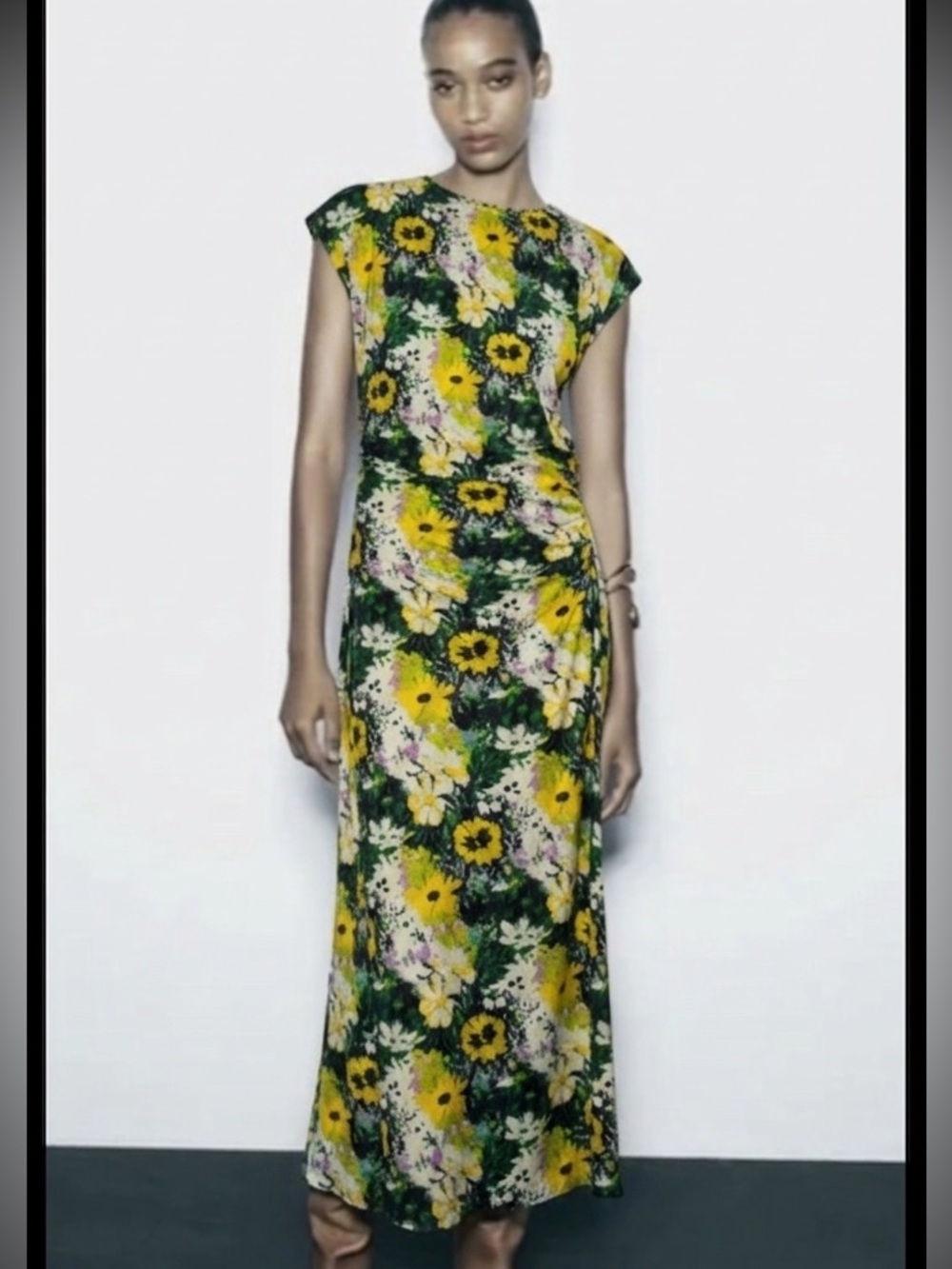 Zara size XL garden floral Green Maxi Dress side and back ruching Derby